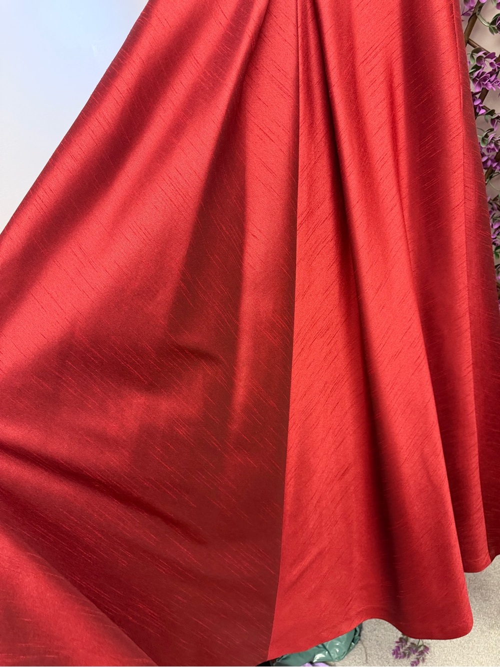 Formal Floor Length Elegant Women's Red V-Neck A-Line Dress - Picture 3 of 11